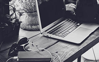 乐鱼官网-前场压迫是否成为破密防的重要间接打法，前场进攻