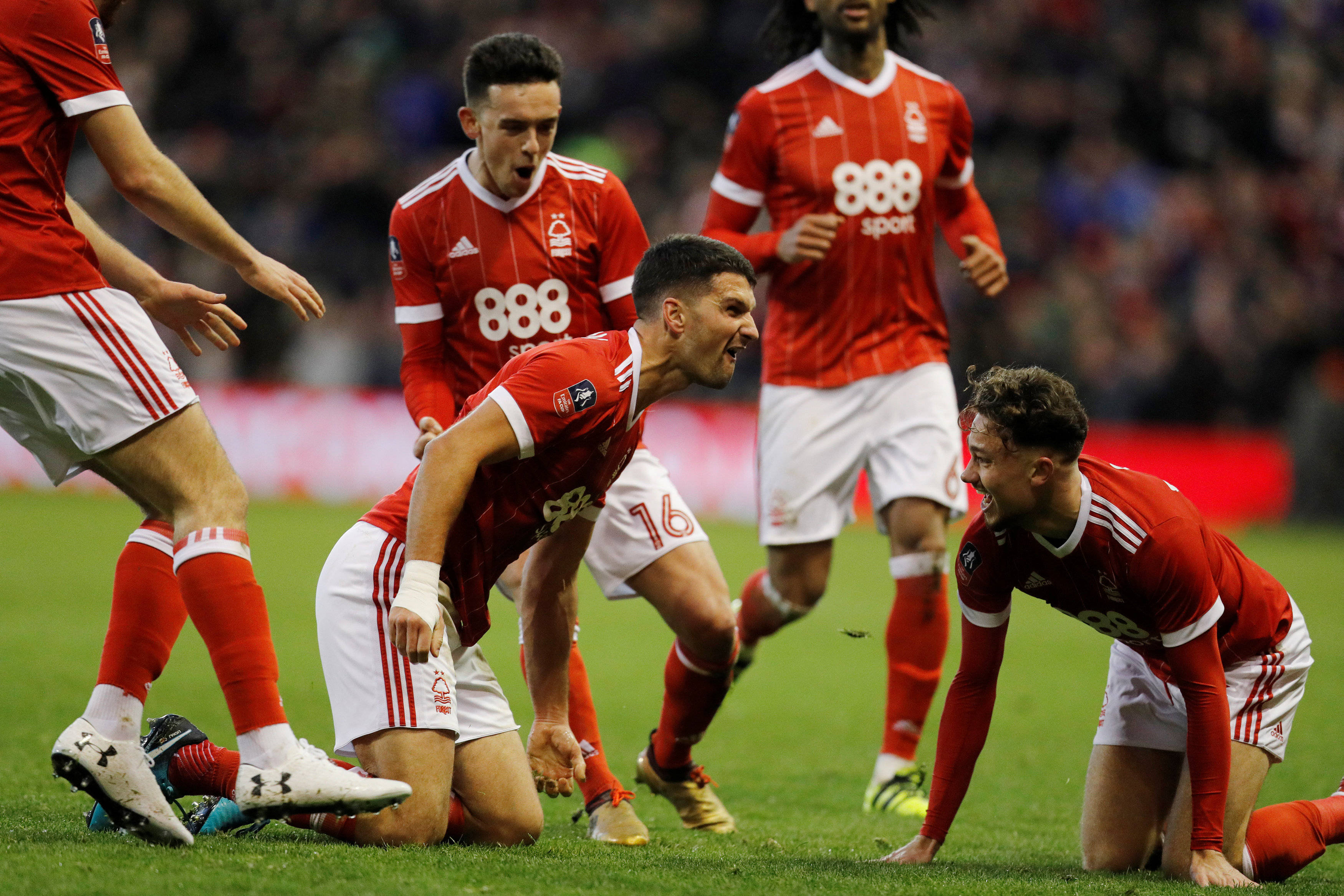 英超逆袭,专家点评战术变化 英超逆袭,专家点评战术变化