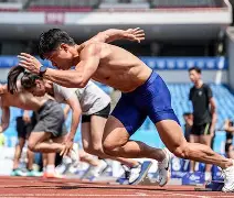 乐鱼体育平台官网-关于&quot;悬念不断：淘汰赛阶段激烈冲刺&quot;的信息