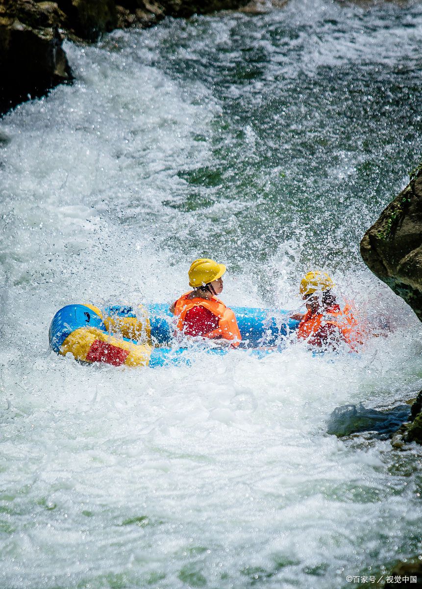 APP下载 LY Sports-水上橡皮艇漂流赛，惊险刺激欢乐无限的简单介绍