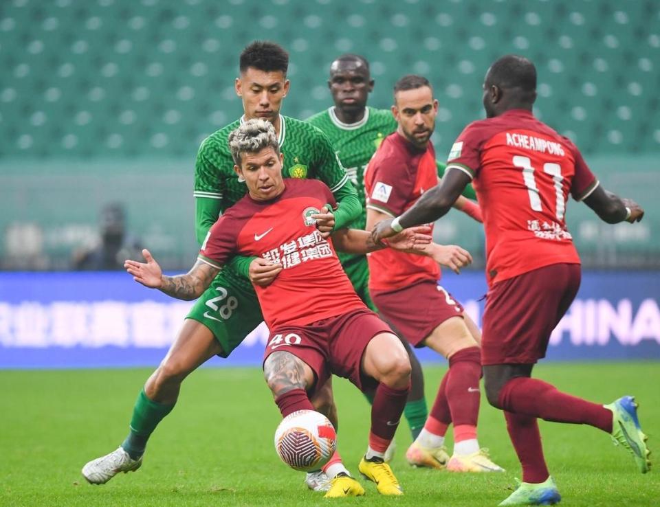 包含攻防两端：李磊盖帽4次，防线稳如磐石！的词条