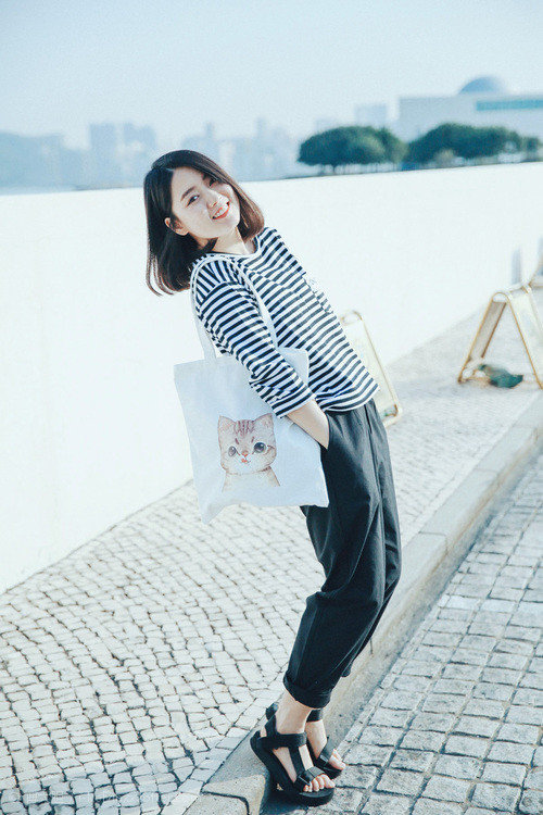 普拉提课程在青少年群体中推广,促进身心发展,青少年练普拉提