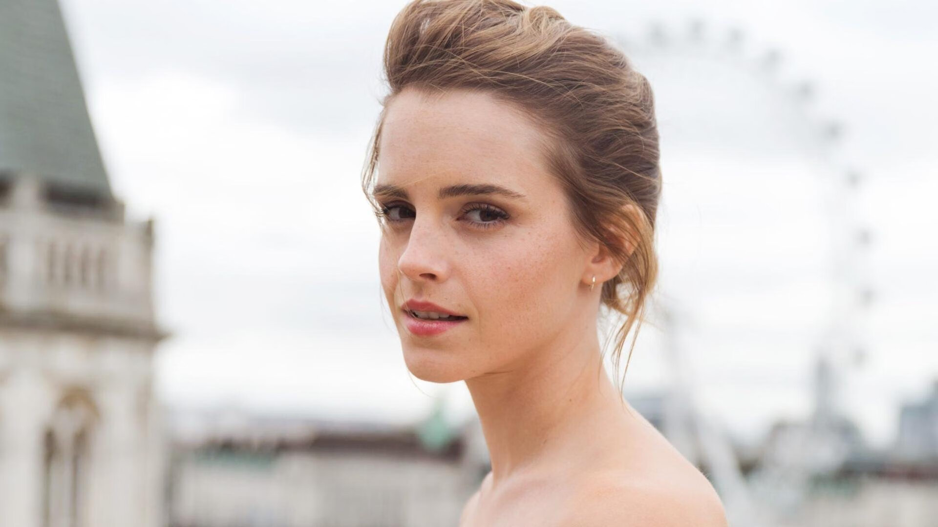 防守阻击:李磊盖帽4次,均在关键时刻出现!