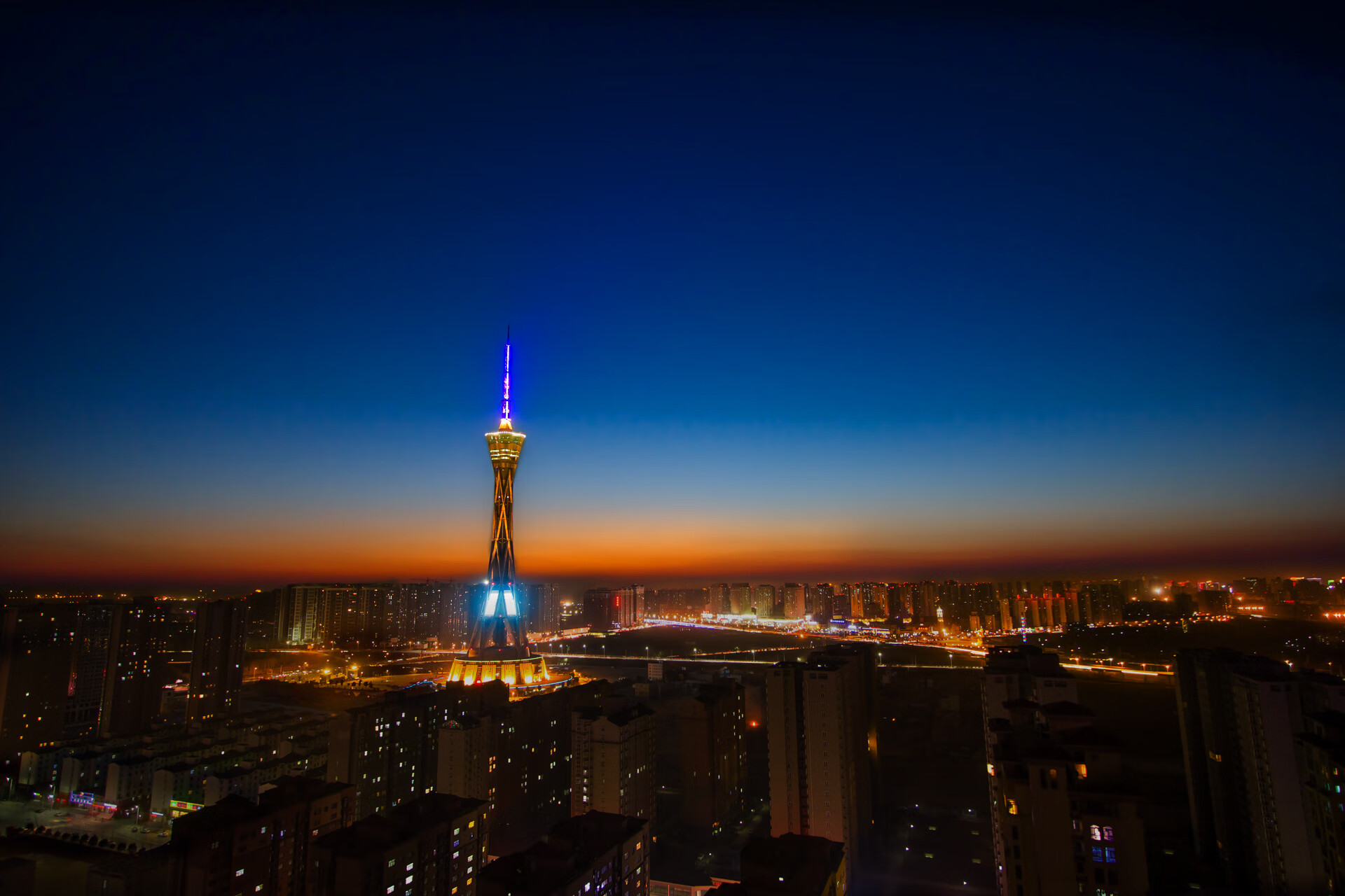 多位球员入选全明星赛成为年度表现认可的重要标志,全明星赛十佳球